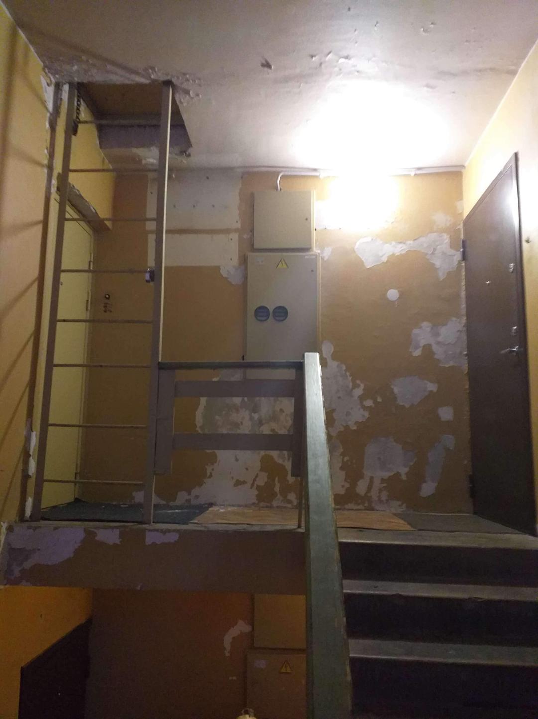 Korteriühistute trepikojad ( paljude erinevate majade trepikojad) — foto 5