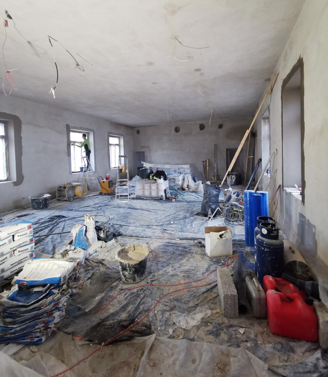 Alatskivi loss sisekrohvimine ja lubivärvimine — foto 22