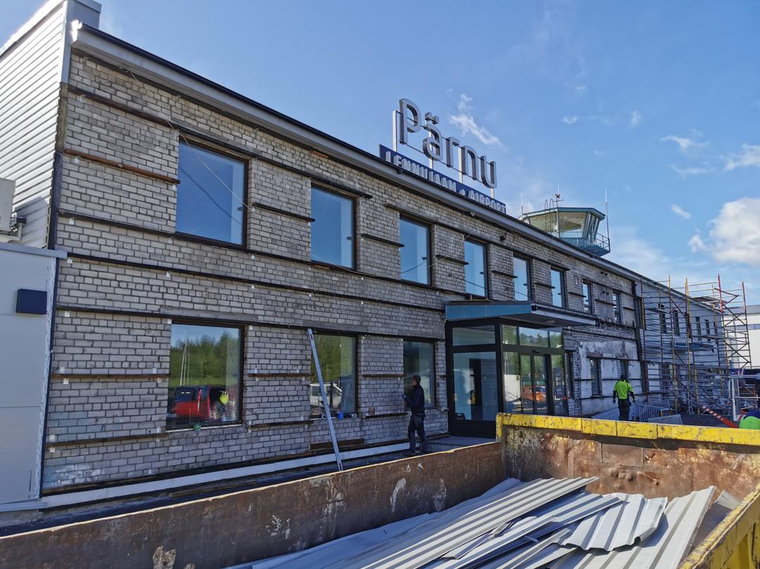 Pärnu lennujaama fassaad — foto 4
