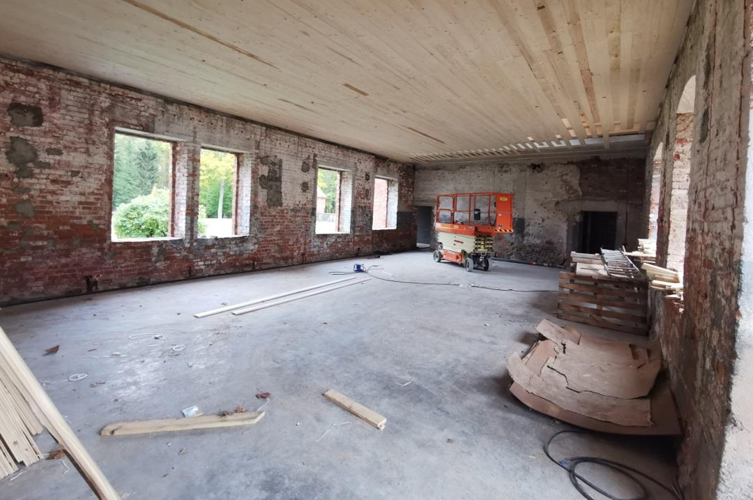 Alatskivi loss sisekrohvimine ja lubivärvimine — foto 20