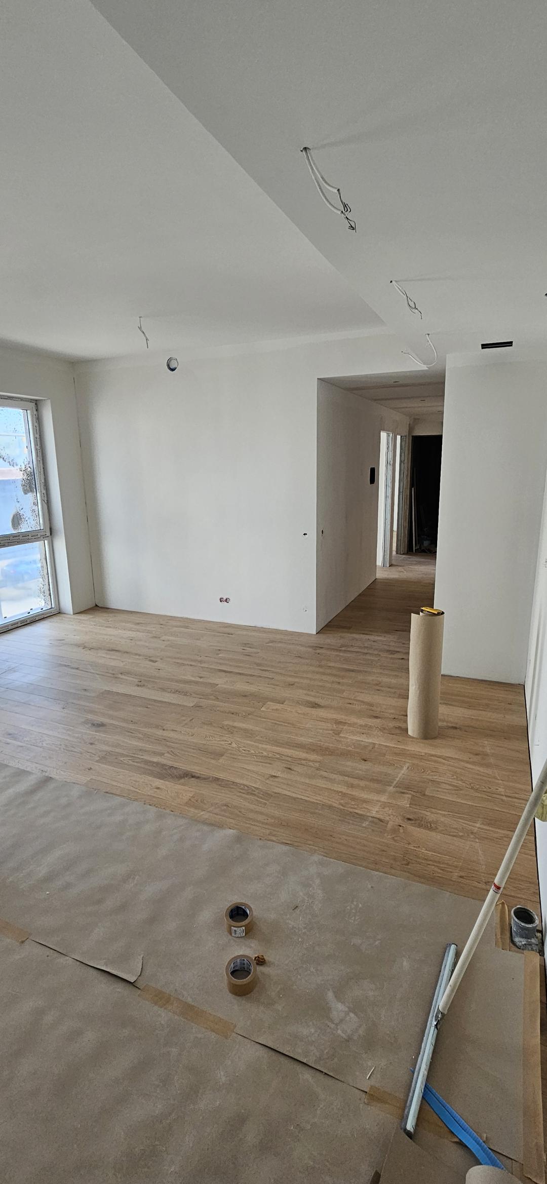 18 Korterit kips ja parkett — foto 1