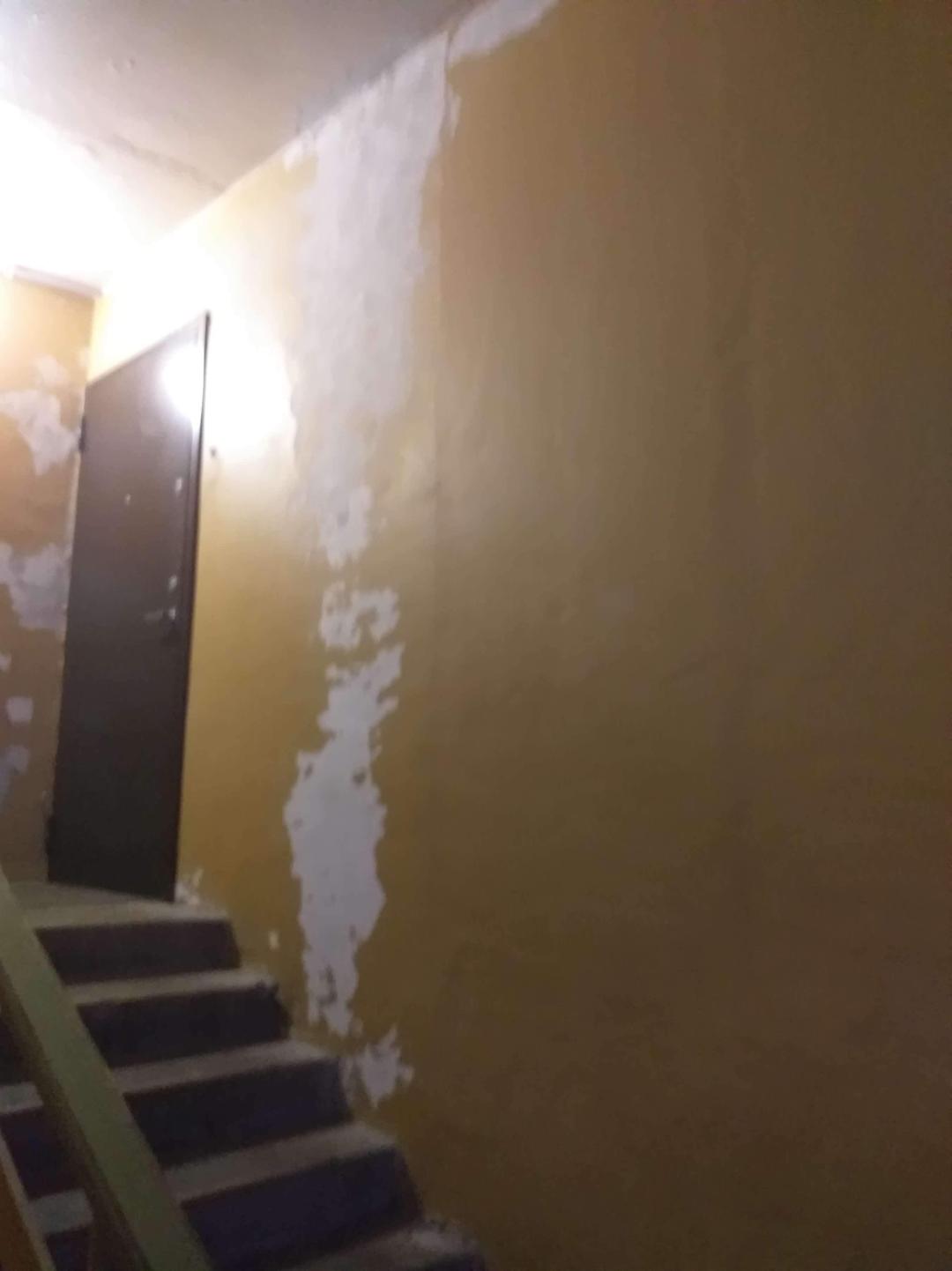 Korteriühistute trepikojad ( paljude erinevate majade trepikojad) — foto 4