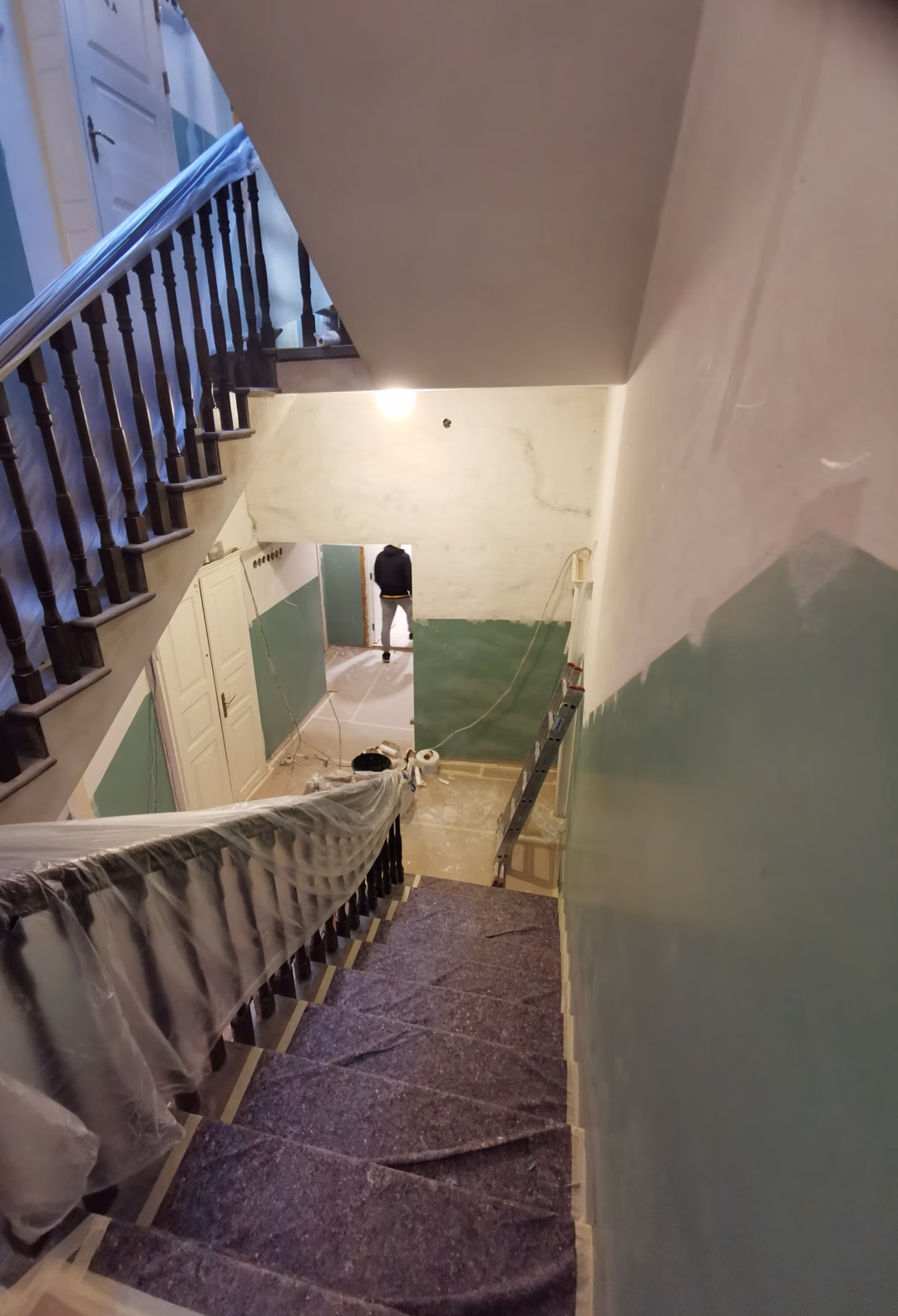Korteriühistute trepikojad ( paljude erinevate majade trepikojad) — foto 20